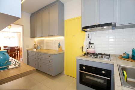 Apartamento à venda com 115m², 2 quartos e 1 vagaCozinha