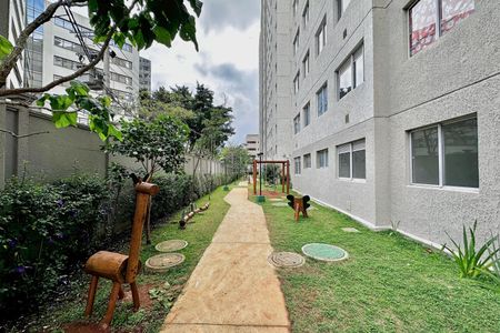 Apartamento para alugar com 36m², 2 quartos e sem vagaÁrea comum - Playground