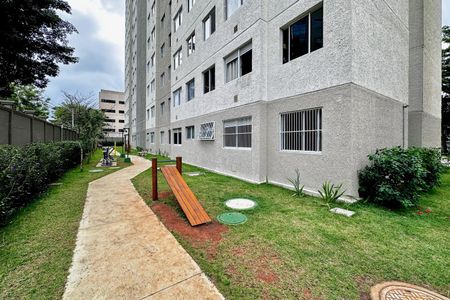 Apartamento para alugar com 36m², 2 quartos e sem vagaÁrea comum - Playground
