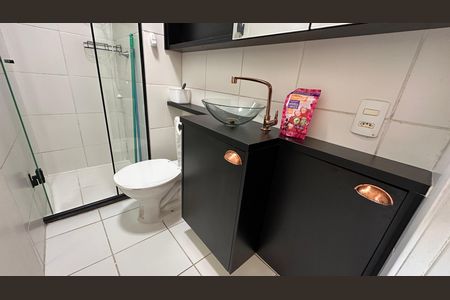 Studio para alugar com 36m², 2 quartos e sem vaga Studio para alugar com 36m², 2 quartos e sem vagaBanheiro social