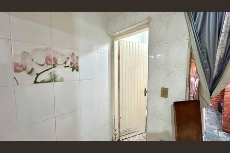Casa à venda com 165m², 3 quartos e 2 vagas Casa à venda com 165m², 3 quartos e 2 vagasÁrea de Serviço