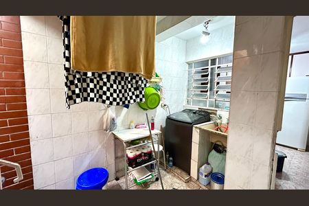 Casa à venda com 165m², 3 quartos e 2 vagas Casa à venda com 165m², 3 quartos e 2 vagasÁrea de Serviço