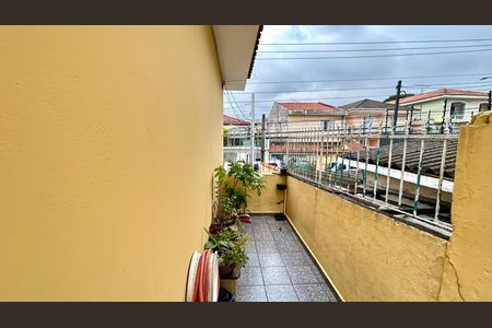 Casa à venda com 165m², 3 quartos e 2 vagas Casa à venda com 165m², 3 quartos e 2 vagasQuintal