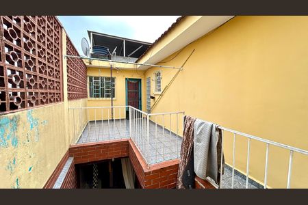 Casa à venda com 165m², 3 quartos e 2 vagas Casa à venda com 165m², 3 quartos e 2 vagasQuintal