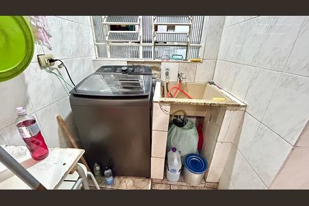 Casa à venda com 165m², 3 quartos e 2 vagas Casa à venda com 165m², 3 quartos e 2 vagasÁrea de Serviço
