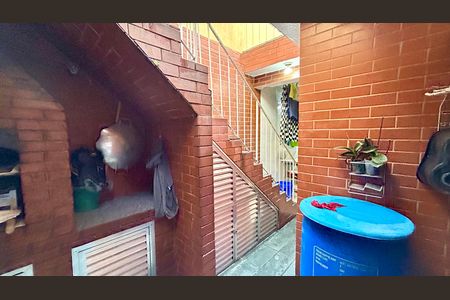 Casa à venda com 165m², 3 quartos e 2 vagas Casa à venda com 165m², 3 quartos e 2 vagasChurrasqueira