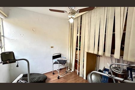 Casa à venda com 165m², 3 quartos e 2 vagas Casa à venda com 165m², 3 quartos e 2 vagasQuarto 3