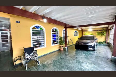 Casa à venda com 165m², 3 quartos e 2 vagas Casa à venda com 165m², 3 quartos e 2 vagasGaragem