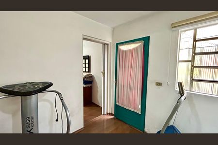 Casa à venda com 165m², 3 quartos e 2 vagas Casa à venda com 165m², 3 quartos e 2 vagasQuarto 3