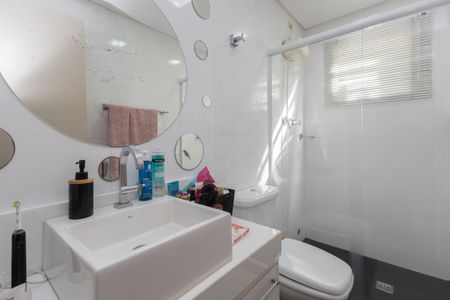 Casa de condomínio à venda com 120m², 3 quartos e 1 vagaBanheiro