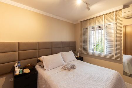 Casa de condomínio à venda com 120m², 3 quartos e 1 vagaSuíte 1