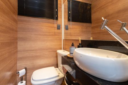 Casa de condomínio à venda com 120m², 3 quartos e 1 vagaLavabo