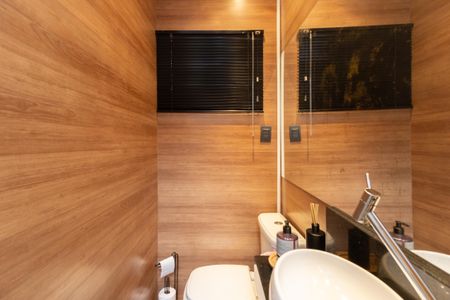 Casa de condomínio à venda com 120m², 3 quartos e 1 vagaLavabo