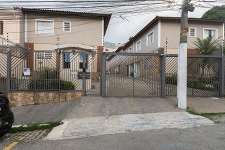 Casa de condomínio à venda com 120m², 3 quartos e 1 vagaFachada