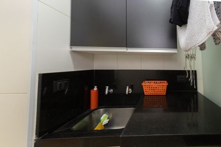 Casa de condomínio à venda com 120m², 3 quartos e 1 vagaÁrea de Serviço