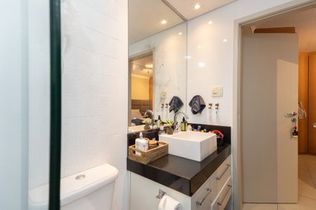 Casa de condomínio à venda com 120m², 3 quartos e 1 vagaBanheiro da Suíte 1