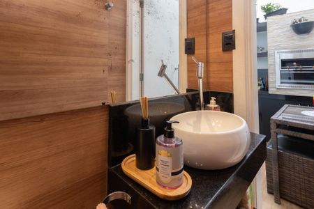 Casa de condomínio à venda com 120m², 3 quartos e 1 vagaLavabo