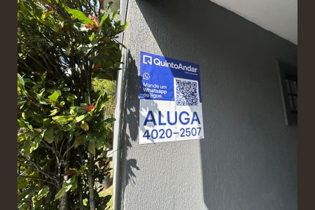 Casa de condomínio para alugar com 250m², 3 quartos e 6 vagasFachada