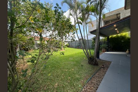 Casa de condomínio para alugar com 250m², 3 quartos e 6 vagasVaranda da Sala