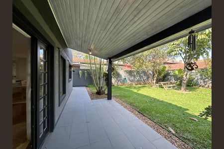 Casa de condomínio para alugar com 250m², 3 quartos e 6 vagasVaranda da Sala