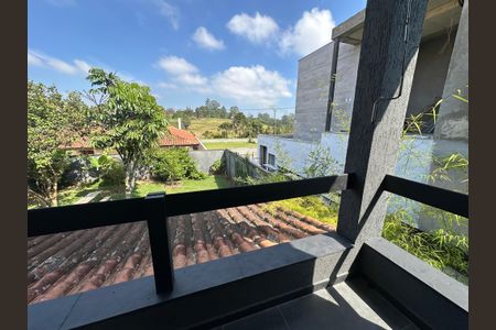 Casa de condomínio para alugar com 250m², 3 quartos e 6 vagasVaranda