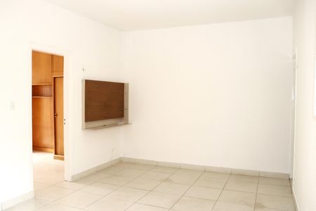 Casa à venda com 70m², 2 quartos e sem vagaSala