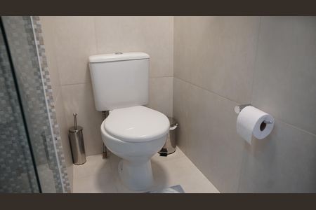 Apartamento à venda com 154m², 3 quartos e 3 vagasBanheiro da Suíte 1