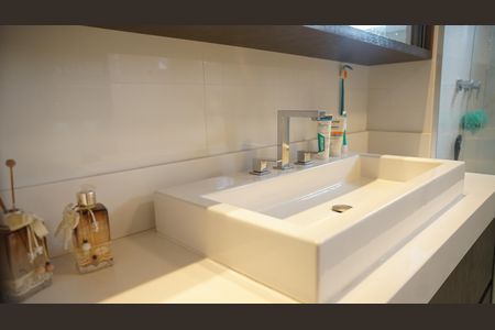 Apartamento à venda com 154m², 3 quartos e 3 vagasBanheiro da Suíte 2