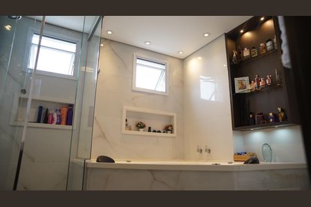 Apartamento à venda com 154m², 3 quartos e 3 vagasBanheiro da Suíte 2