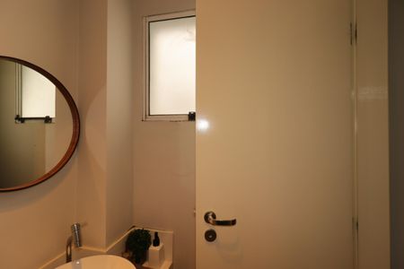 Casa de condomínio à venda com 97m², 2 quartos e 1 vagaLavabo