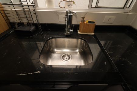 Casa de condomínio à venda com 97m², 2 quartos e 1 vagaCozinha - Pia