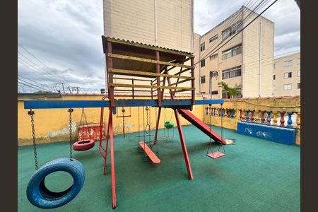 Apartamento para alugar com 52m², 2 quartos e 1 vaga Apartamento para alugar com 52m², 2 quartos e 1 vagaÁrea comum - Playground