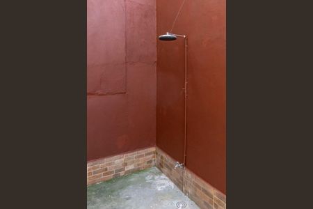 Casa para alugar com 60m², 2 quartos e 1 vagaVaranda - Chuveiro