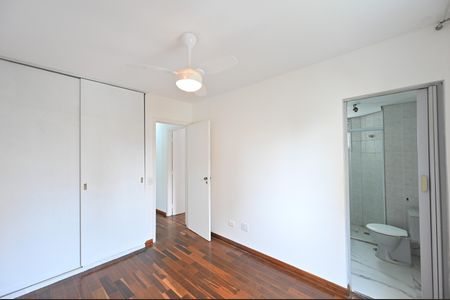 Apartamento para alugar com 73m², 3 quartos e 1 vagaSuíte