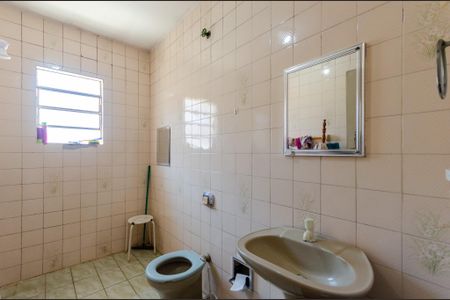 Casa à venda com 140m², 2 quartos e 1 vagaBanheiro 2