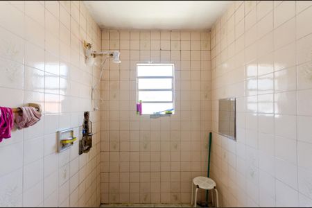 Casa à venda com 140m², 2 quartos e 1 vagaBanheiro 2