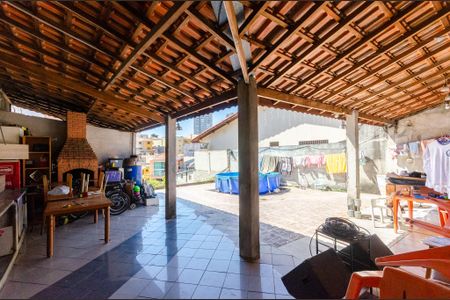 Casa à venda com 140m², 2 quartos e 1 vagaChurrasqueira