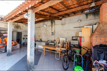 Casa à venda com 140m², 2 quartos e 1 vagaQuintal