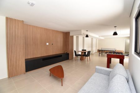 Apartamento para alugar com 48m², 2 quartos e 1 vaga Apartamento para alugar com 48m², 2 quartos e 1 vagaÁrea comum - Salão de Jogos