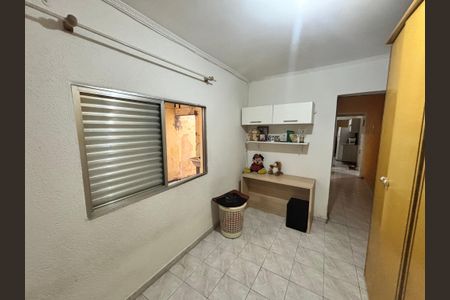 Casa à venda com 100m², 2 quartos e 2 vagasQuarto 2