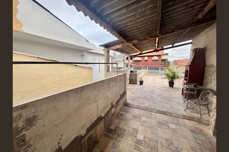 Casa à venda com 100m², 2 quartos e 2 vagasVaranda