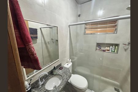 Casa à venda com 100m², 2 quartos e 2 vagasBanheiro