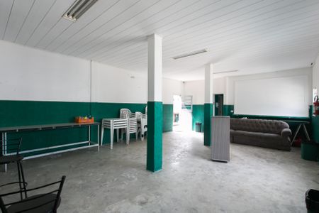 Apartamento para alugar com 46m², 2 quartos e 1 vaga Apartamento para alugar com 46m², 2 quartos e 1 vagaÁrea comum - Salão de Festas