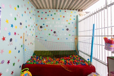 Apartamento para alugar com 46m², 2 quartos e 1 vaga Apartamento para alugar com 46m², 2 quartos e 1 vagaÁrea comum - Brinquedoteca