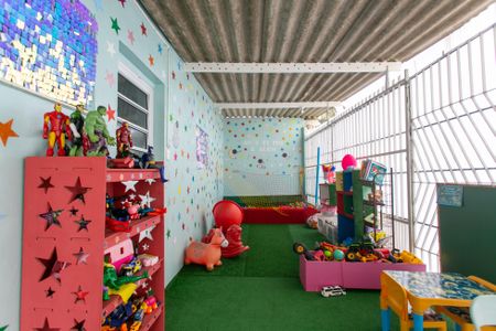 Apartamento para alugar com 46m², 2 quartos e 1 vaga Apartamento para alugar com 46m², 2 quartos e 1 vagaÁrea comum - Brinquedoteca