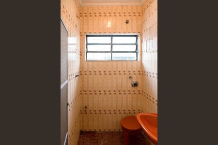 Casa para alugar com 600m², 4 quartos e 6 vagasEdicula - banheiro