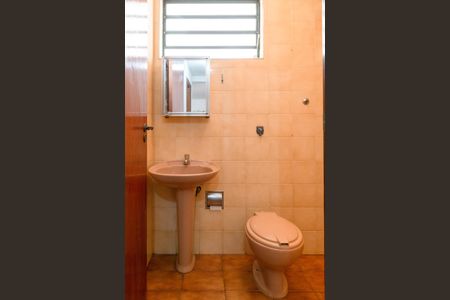 Casa para alugar com 600m², 4 quartos e 6 vagasBanheiro 3