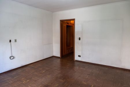 Casa para alugar com 600m², 4 quartos e 6 vagasQuarto 1 suíte