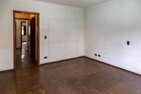 Casa para alugar com 600m², 4 quartos e 6 vagasQuarto 1 suíte
