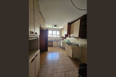 Apartamento à venda com 283m², 4 quartos e 5 vagasFoto 05